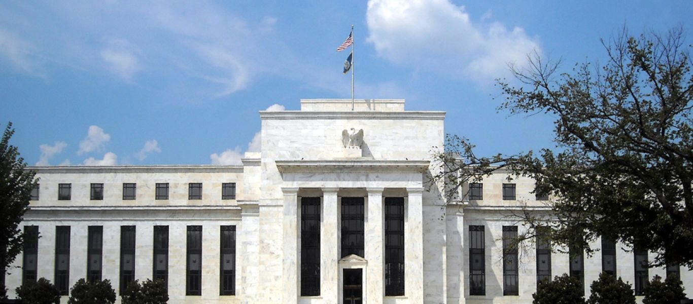 ΗΠΑ: Η κεντρική τράπεζα Fed ανακοίνωσε ότι αρχίζει τη σταδιακή μείωση των αγορών ομολόγων