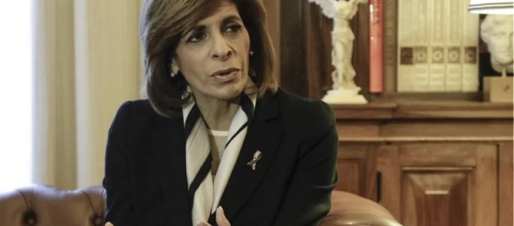 Επίτροπος Υγείας: «Να κάνετε ότι και η Πορτογαλία για την πανδημία»