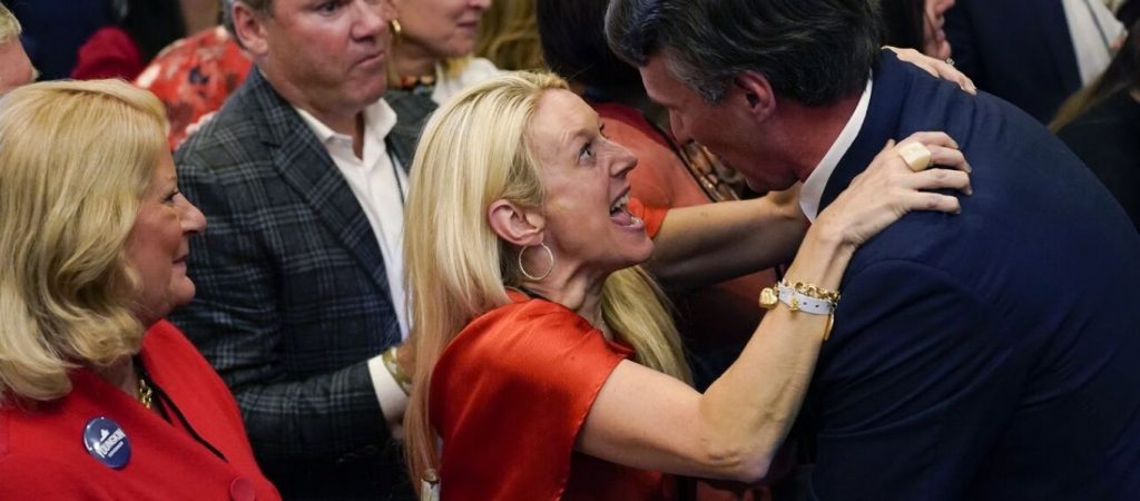 Άρχισε το «ξήλωμα» των Δημοκρατικών στις ΗΠΑ: Σαρωτική νίκη στην Βιρτζίνια του υποψήφιου κυβερνήτη των Ρεπουμπλικανών!