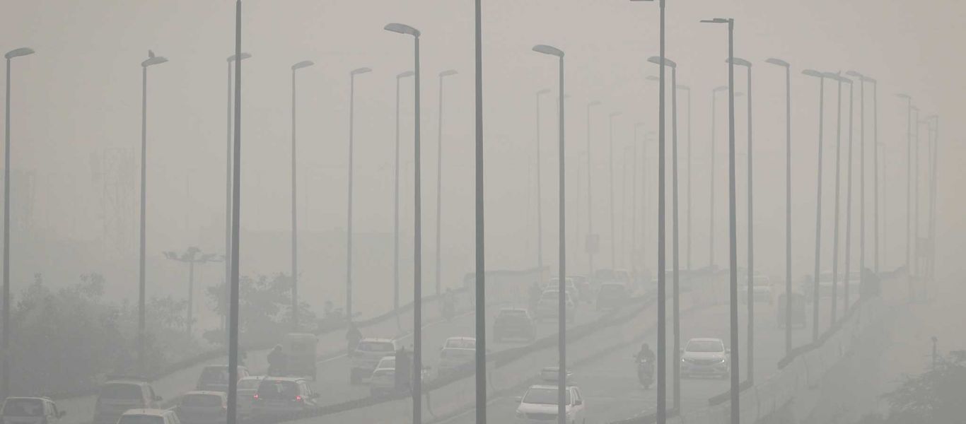 Ινδία: «Πνίγεται» το Νέο Δελχί από το νέφος – Απίστευτες εικόνες