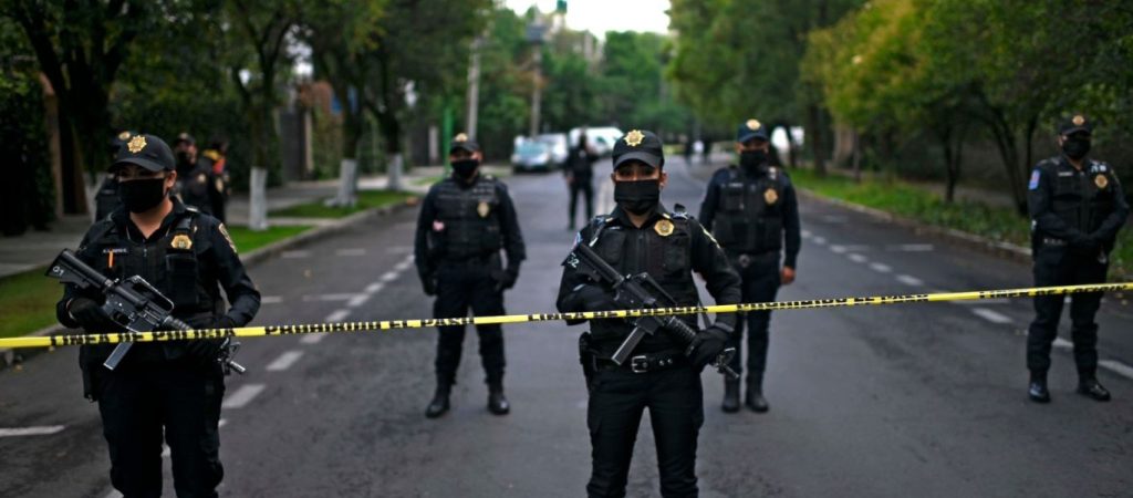 «Βροχή» από σφαίρες σε τουριστικό θέρετρο στο Μεξικό – Συγκρούστηκαν συμμορίες