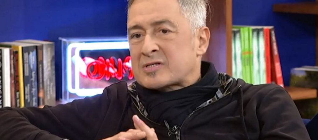 Γιώργος Ψάλτου: «Ο Πέτρος Φιλιππίδης μας έριχνε κανονικό ξύλο – Είχα μελανιάσει από τα χτυπήματα»