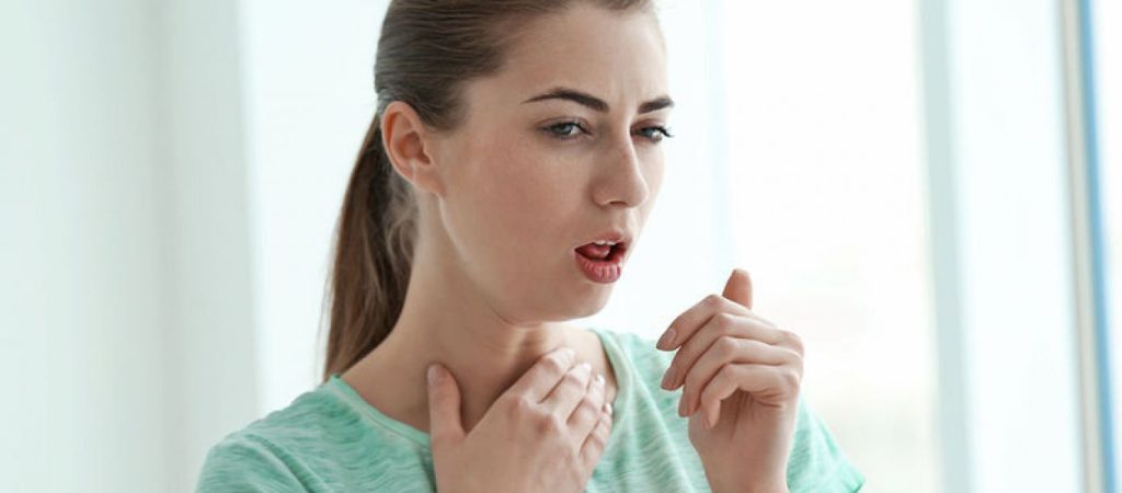 Τρία φαγητά που μπορούν να σας ανακουφίσουν από τον βήχα