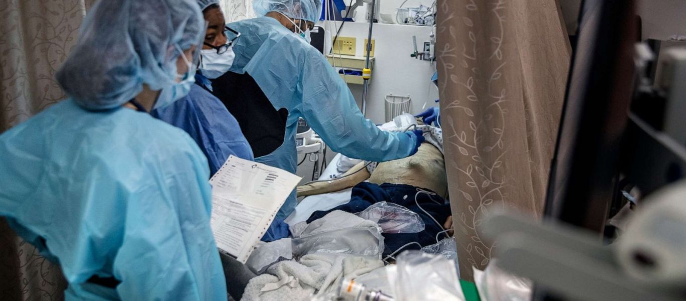 ΗΠΑ: Συνοδεία σεκιούριτι διώχνουν νοσηλευτές από τα νοσοκομεία επειδή δεν έχουν εμβολιαστεί