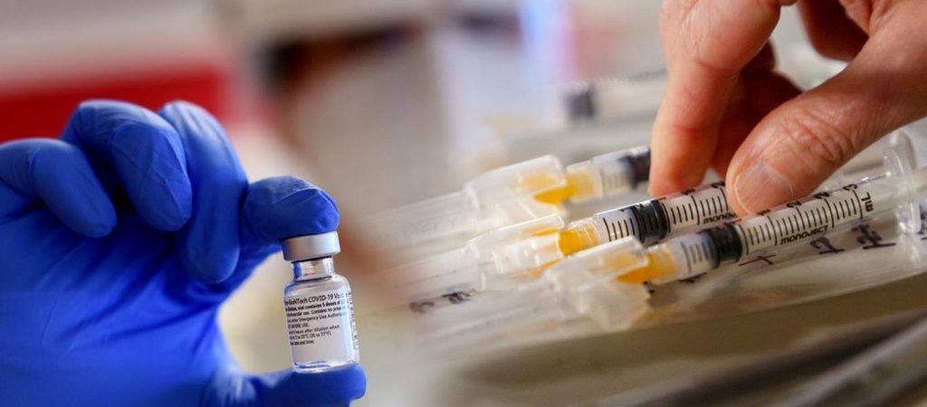 Η Pfizer βγάζει 14 δισ.δολάρια από τα εμβόλια και η ΕΕ μοιράζει «μαυρισμένα» έγγραφα συμβάσεων στους ευρωβουλευτές!