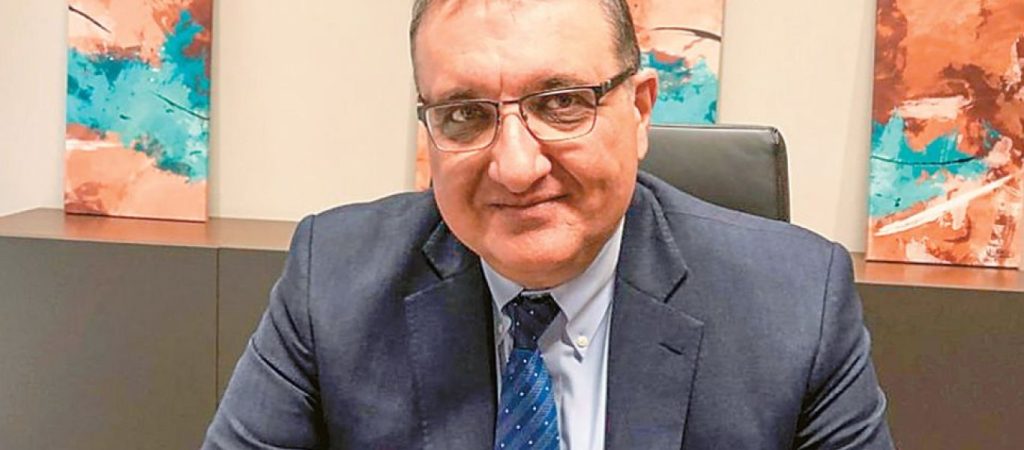 Ο Α.Εξαδάχτυλος ζητά περιορισμό των ανεμβολίαστων για το… καλό τους- «Κουβέντα» για όσους εμβολιάστηκαν πριν 6 μήνες