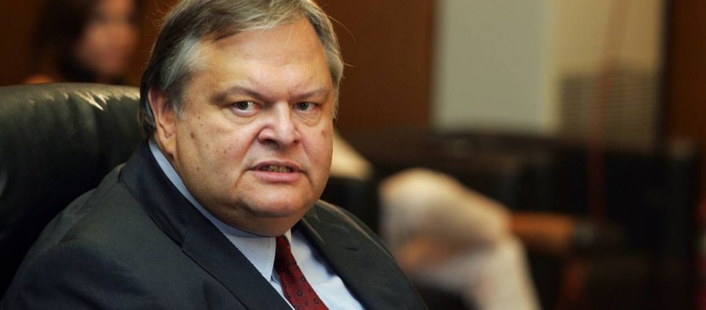 Ε.Βενιζέλος κατηγορεί το Μαξίμου για το «πανδημία ανεμβολίαστων»: «Ψευδής και επικίνδυνος ισχυρισμός»