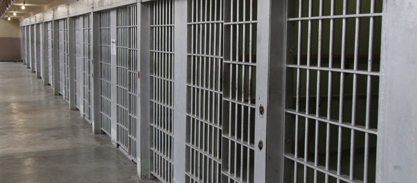 Κρήτη: Φυλακίστηκε ο 32χρονος που κατηγορείται ότι κακοποίησε σεξουαλικά τη γυναίκα του