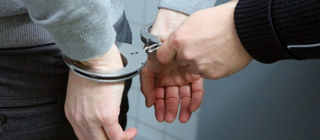 Συνελήφθησαν τρεις αλλοδαποί που ρήμαζαν σπίτια στην Αθήνα – Είχαν αδειάσει βεστιάριο στη Νέα Σμύρνη