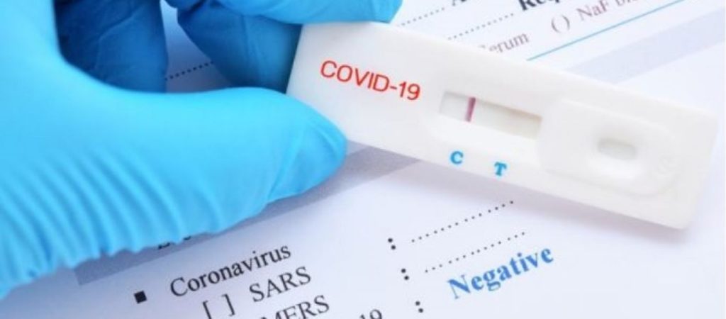 Κυβέρνηση φιάσκο: Καμία αλλαγή στα self test των ανηλίκων – «Μπάλωσαν» το αλαλούμ μόνο στα λόγια