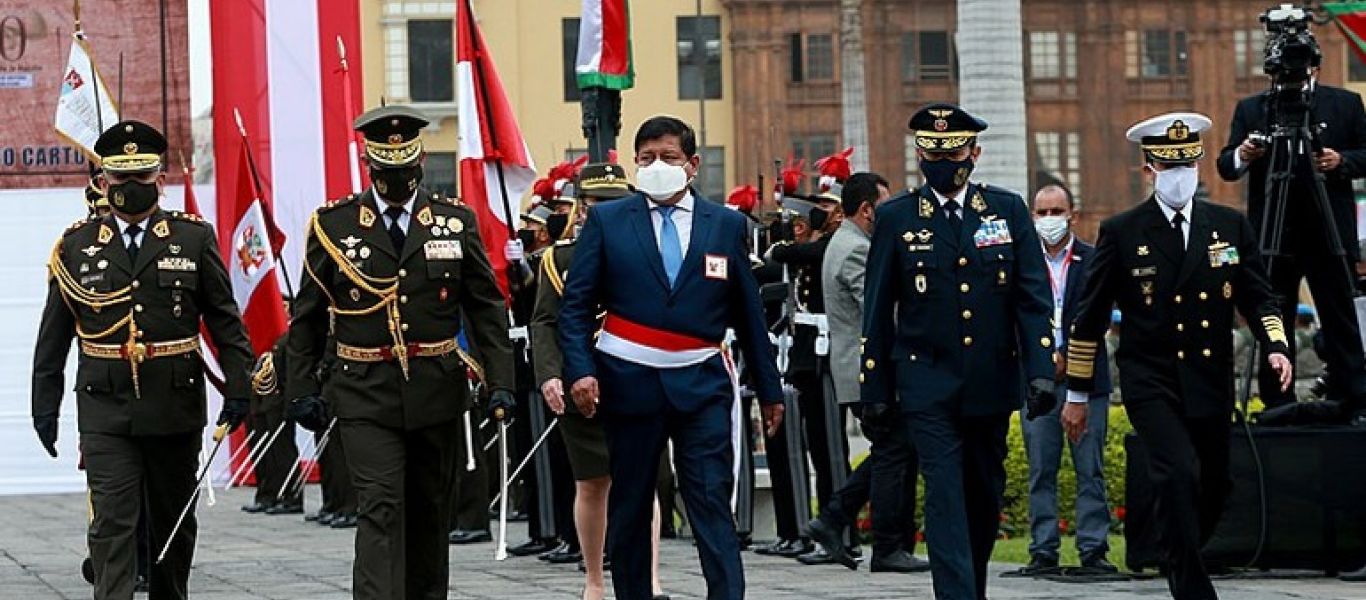 Περού: Παραιτήθηκε ο υπουργός Άμυνας εν μέσω πολεμικής για τις κρίσεις αξιωματικών