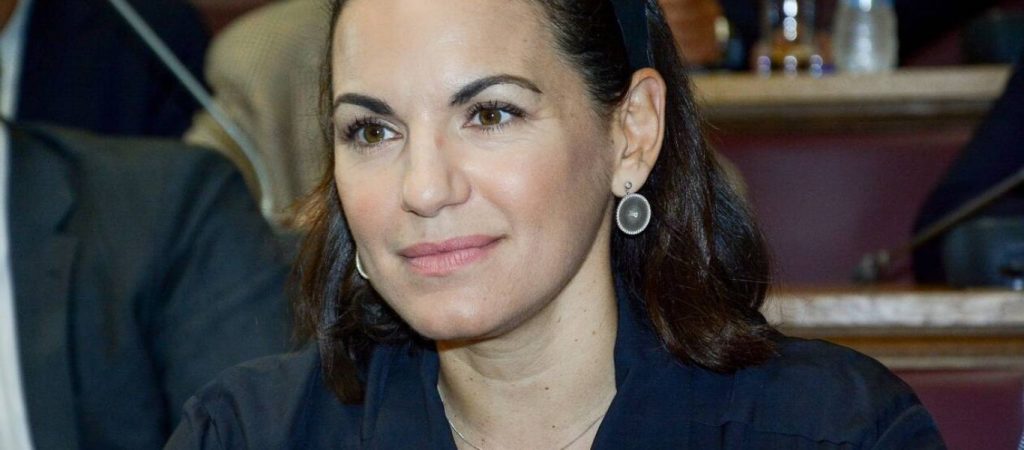 Κινητοποιεί και τις τελευταίες του εφεδρείες ο Κ.Μητσοτάκης: Συνάντησε την Ο.Κεφαλογιάννη