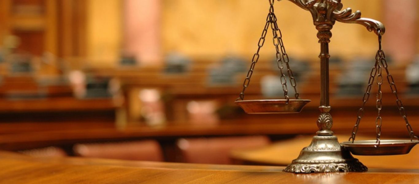Η Ένωση Δικαστών χαρακτηρίζει «καινοφανής και αδιανόητη» την απόσπαση δικαστικών λειτουργών στο γραφείο του Πικραμμένου