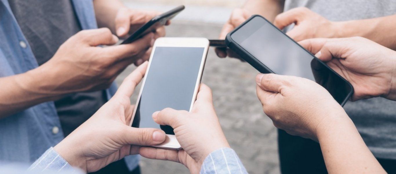 «Έρχονται» αλλαγές στις χρεώσεις κινητής τηλεφωνίας – Τι θα γίνει με τις καταγγελίες των καταναλωτών