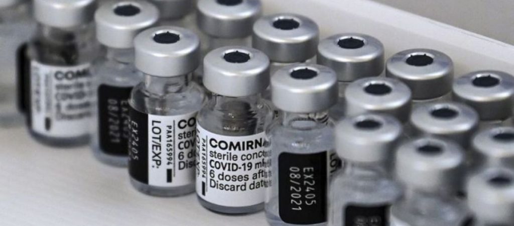 Ρωσία: Ξεκινά την τρίτη φάση δοκιμών για εμβολιασμό εφήβων με το Sputnik M – Ποια η διαφορά με το Sputnik V