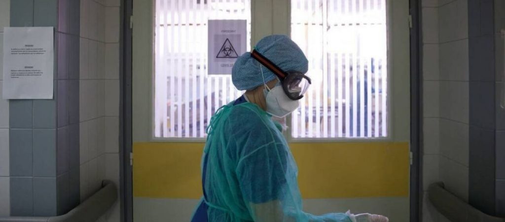 ΠΟΕΔΗΝ: «Ασθενείς πεθαίνουν περιμένοντας για ΜΕΘ – Γίνεται επιλογή με ηλικιακά κριτήρια»