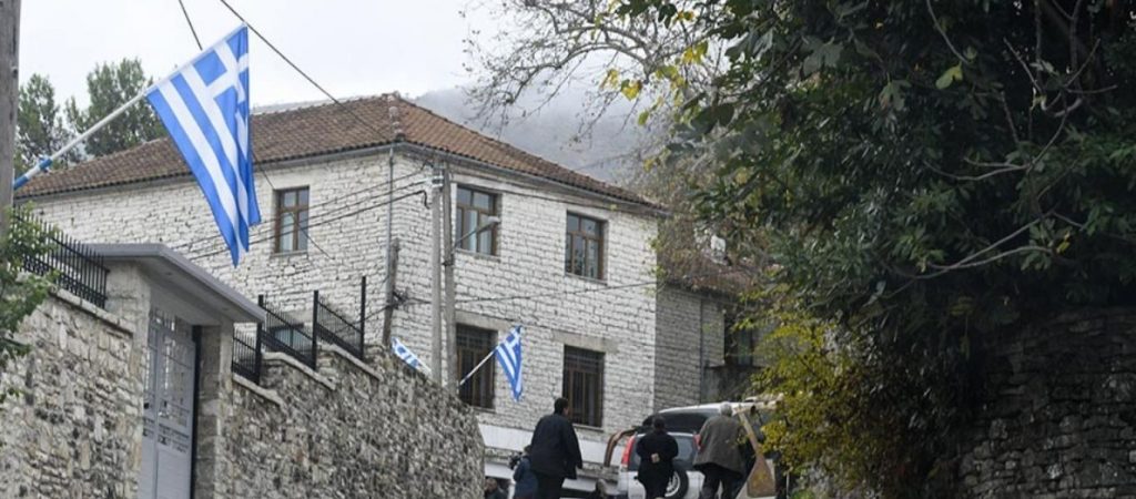 Βόρεια Ήπειρος: Θεία Λειτουργία μόνο στα αλβανικά στην Αυλώνα