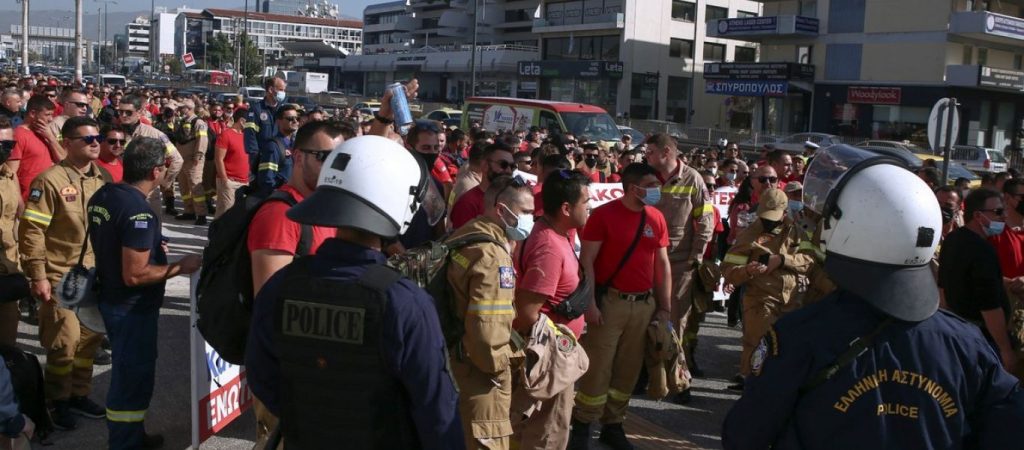 Πρόεδρος Εποχικών Πυροσβεστών: «Ο πρωθυπουργός και ο Χαρδαλιάς μάς είπαν ψέματα»