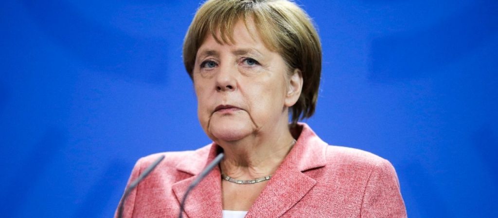 Α.Μέρκελ: «Έχουμε πολύ δύσκολες εβδομάδες μπροστά μας – Εμβολιαστείτε»