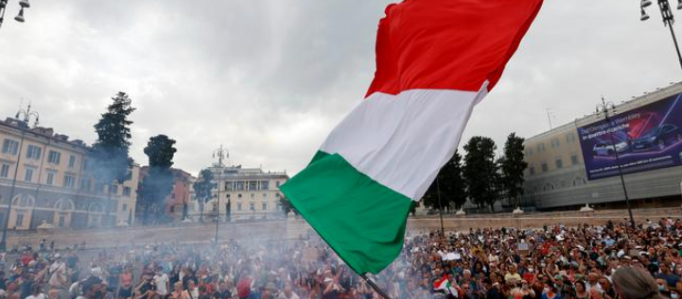 Ιταλία: Συνεχίζονται οι διαδηλώσεις κατά του Covid pass παρά τις κυβερνητικές απαγορεύσεις