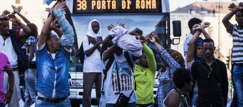 Ο… Μάριο Ντράγκι απηύδησε με τους αλλοδαπούς: «Αφόρητη κατάσταση από τις συνεχείς αφίξεις μεταναστών»