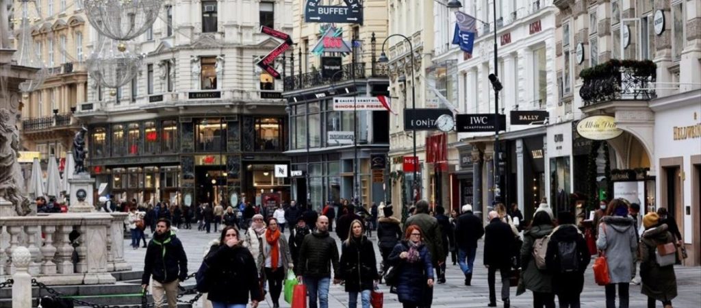 Αυστρία: Τα νέα μέτρα για τους ανεμβολίαστους ενόψει lockdown