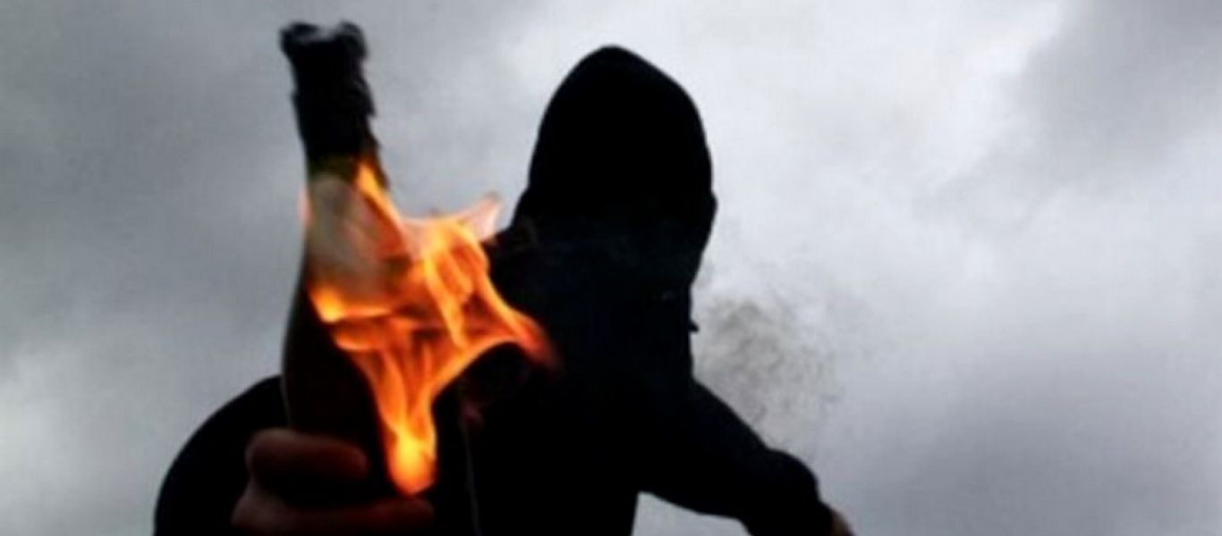 Έγιναν συλλήψεις οι δυο προσαγωγές για την επίθεση με μολότοφ στην τροχαία Πειραιά
