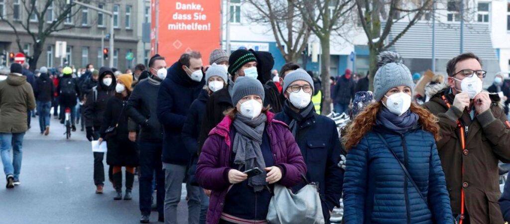 Χαλαρώνει τα μέτρα για τους ανεμβολίαστους η Αυστρία  μετά τη θύελλα των αντιδράσεων