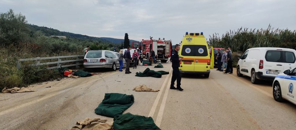 Θανατηφόρο τροχαίο – Σύγκρουση νεκροφόρας με αυτοκίνητο