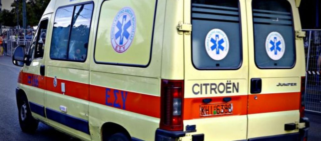 Γυναίκα εκσφενδονίστηκε στο αντίθετο ρεύμα της Λεωφόρου Συγγρού από διερχόμενη μηχανή