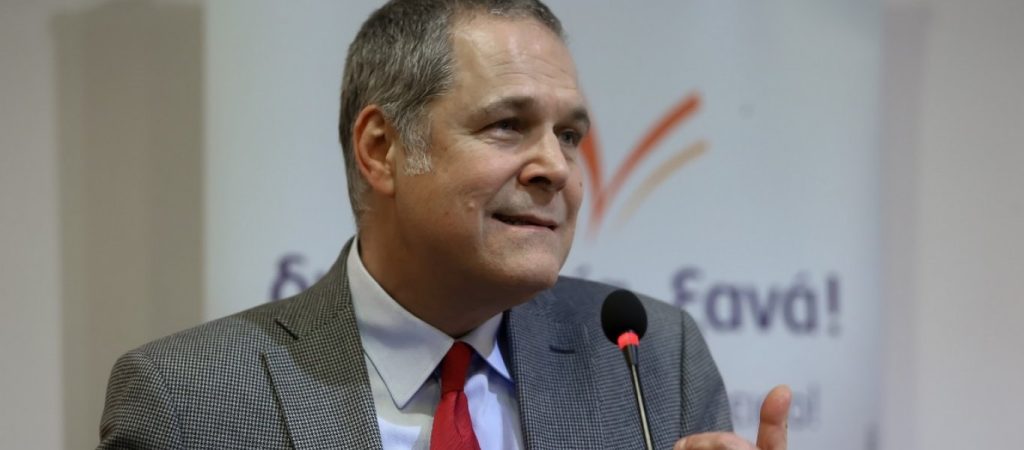 Ο Θ.Τζήμερος ειρωνεύεται τους νεκρούς με κορωνοϊό: «Γλύτωσαν οριστικά από την πιθανότητα να εμφανίσουν παρενέργειες»!