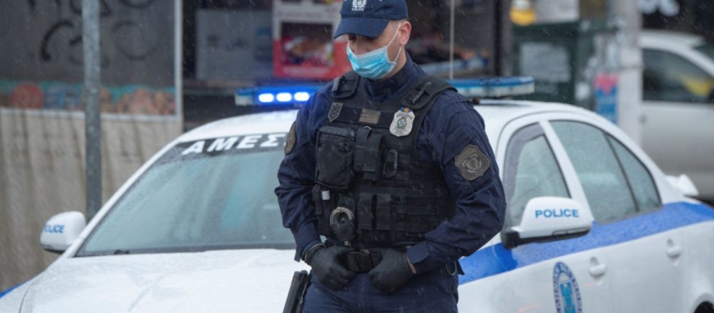 Ένοπλη ληστεία στο Ίλιον – Ανθρωποκυνηγητό εξαπέλυσε η Αστυνομία