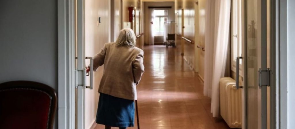 Πάτρα: Τουλάχιστον επτά κρούσματα κορωνοϊού σε γηροκομείο – Είναι όλοι εμβολιασμένοι