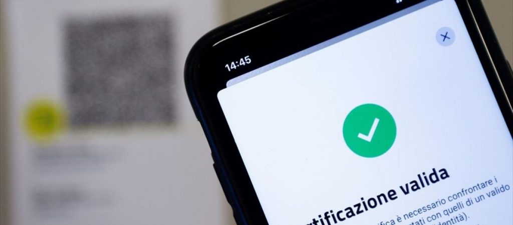 Στην Ιταλία ζητάνε «πράσινο πάσο εμβολιασμένου» δύο ταχυτήτων