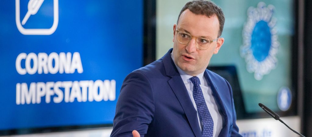Καθησυχάζει  ο υπουργός Υγείας της Γερμανίας: Μην ανησυχείτε  – Έχουμε αρκετά εμβόλια για όλους σας