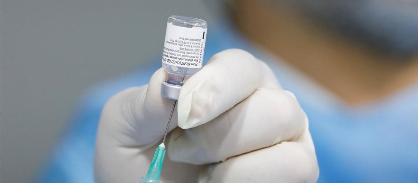 Η Ιταλία ξεκινά τη χορήγηση της τρίτης δόσης εμβολίου κατά του κορωνοϊού σε πολίτες 40 με 60 ετών