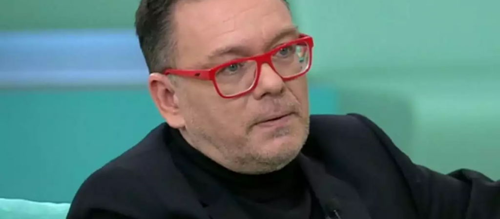 Νόσησε από κορωνοϊό ο πλήρως εμβολιασμένος Σ.Λάμπρου – «Ανεβαίνεις 10 σκαλιά και βαραίνεις»