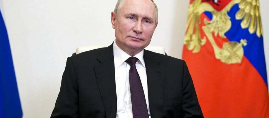 Ικανοποιημένος για το πειραματικό ενδορινικό εμβόλιο που δοκίμασε ο Β.Πούτιν – «Δεν ένιωσα τίποτα»