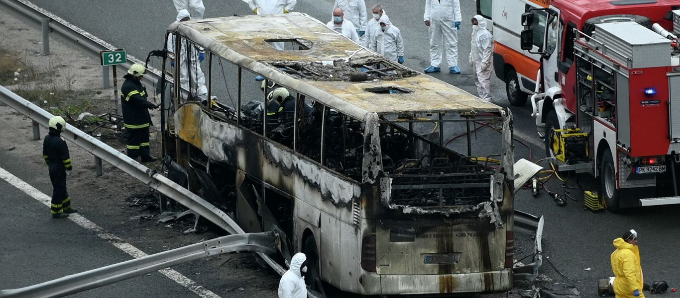Δυστύχημα με λεωφορείο στη Βουλγαρία: Οφείλεται σε ανθρώπινο λάθος – Δεν σημειώθηκε έκρηξη (φώτο)