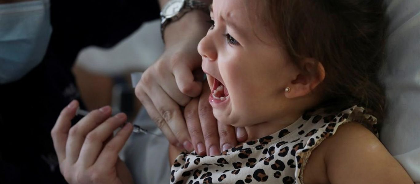 Σε λίγο και τα μωρά: Ο ΕΜΑ ενέκρινε το εμβόλιο της Pfizer για παιδιά 5 έως 11 ετών