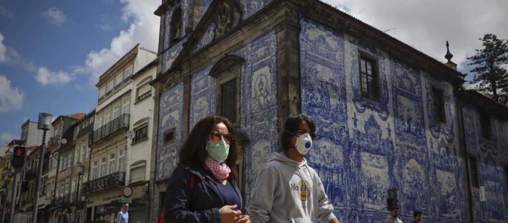 Πορτογαλία: Το πρώτο μερικό lockdown για εμβολιασμένους στην ΕΕ: Μόνο με rapid test σε κλειστούς χώρους