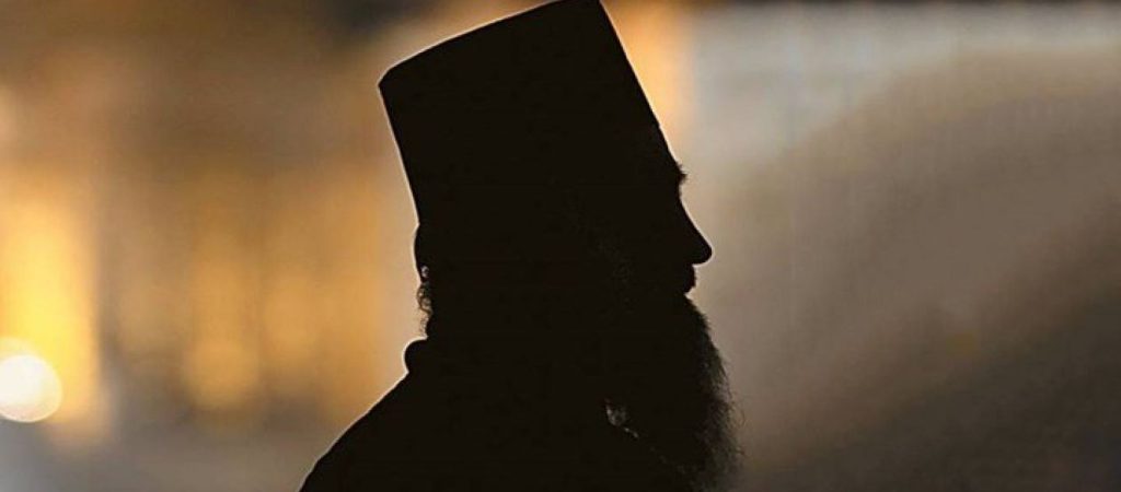 Ιερέας με το βιτριόλι: Αποπειράθηκε να αυτοκτονήσει στη φυλακή