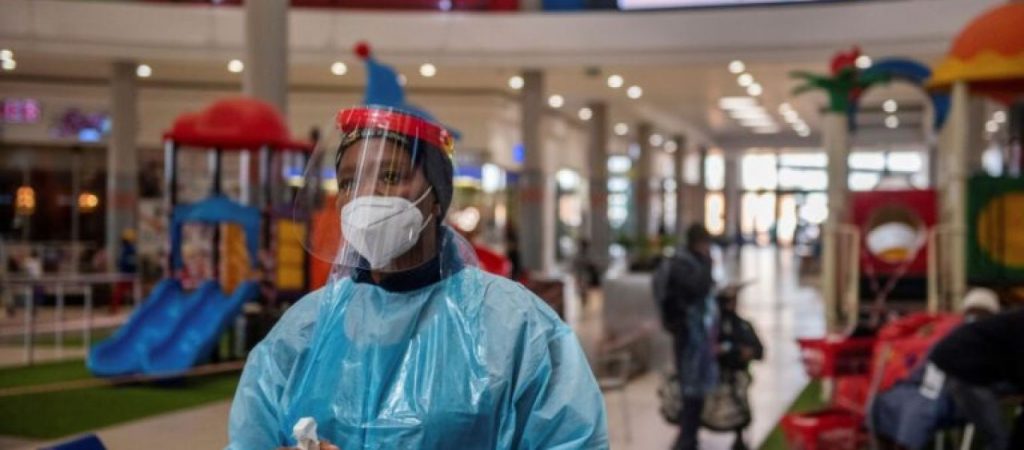 Η Τσεχία μπλοκάρει τα ταξίδια από τη νότια Αφρική λόγω της μετάλλαξης της Μποτσουάνα