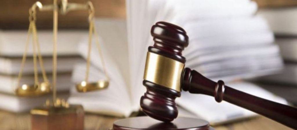 Τρελές ποινές δικαστηρίου που όμως… επιβλήθηκαν στα αλήθεια