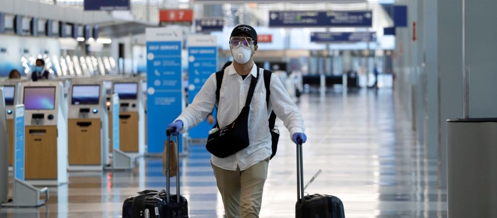 «Συναγερμός» στην ΕΕ με την μετάλλαξη της Μποτσουάνα: Τέλος τα αεροπορικά ταξίδια από τη νότια Αφρική