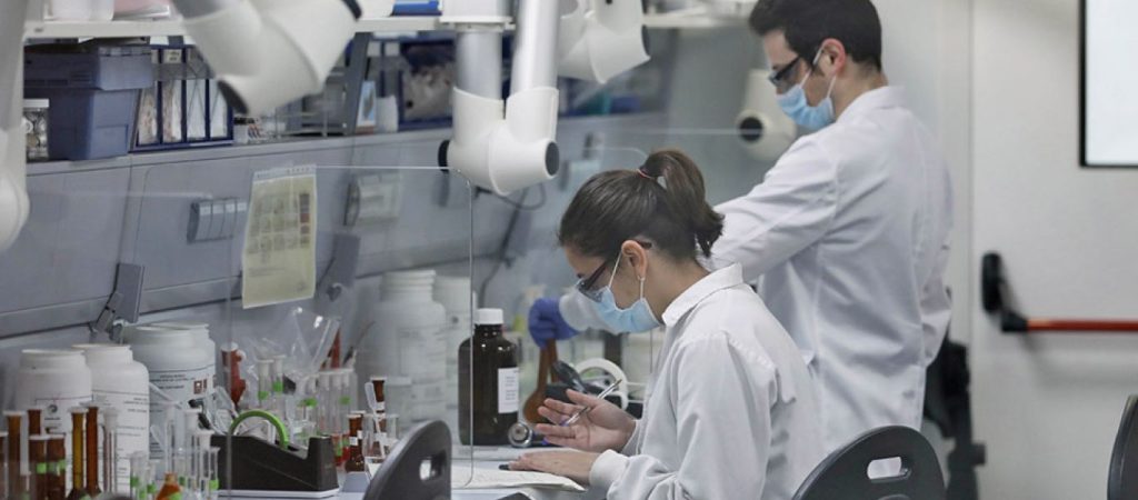 ΗΠΑ: Φόβοι για εξάπλωση της μετάλλαξης «Omicron» – Στέλεχος «ανησυχίας» χαρακτήρισε τη νέα μετάλλαξη ο ΠΟΥ