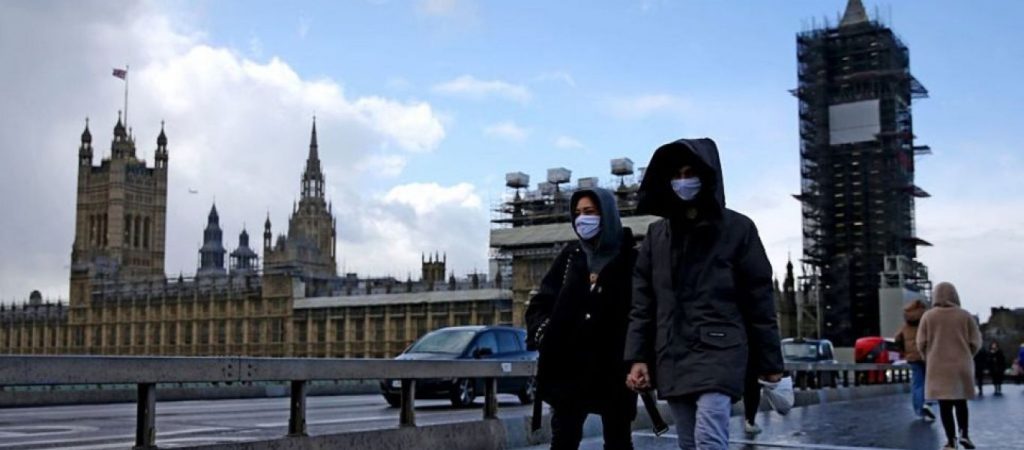 Η Βρετανία συγκαλεί έκτακτη σύσκεψη των υπουργών Υγείας της G7 λόγω της μετάλλαξης Omicron