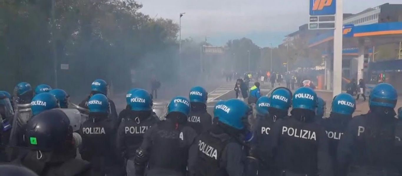Ιταλία: Αστυνομικοί στα μέσα μεταφοράς – Έως 1000 ευρώ πρόστιμο αν επιβιβαστείς χωρίς Covidpass!