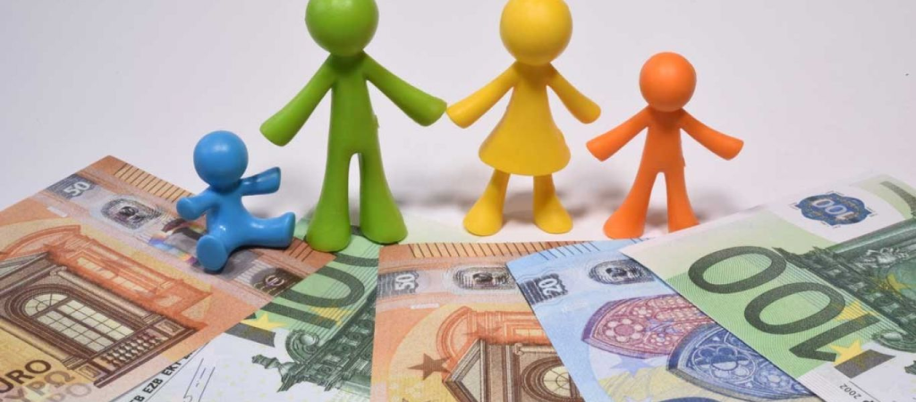 ΟΠΕΚΑ: Στον «αέρα» και πάλι η πλατφόρμα για το επίδομα παιδιού Α21