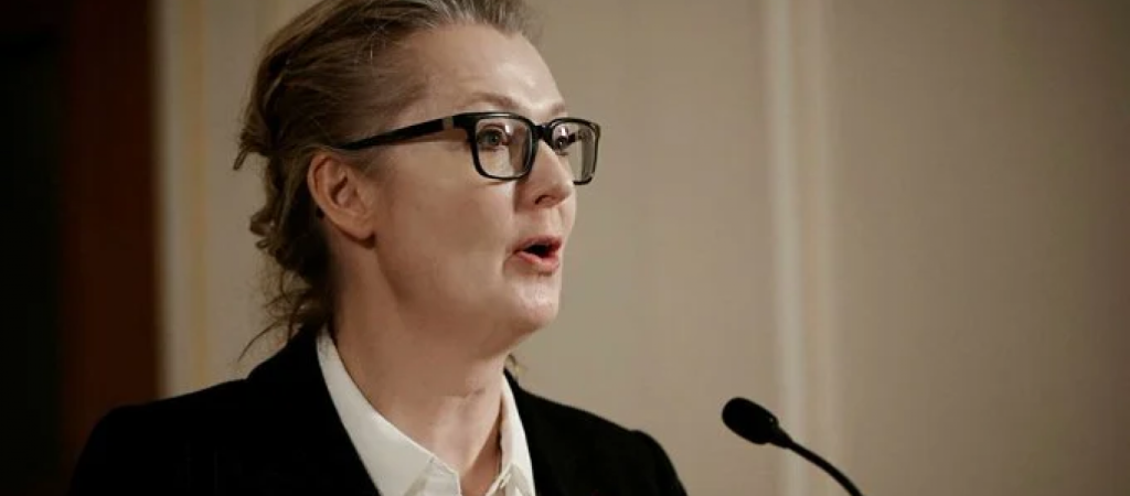 Λίνα Άξελσον Κίλμπλομ: Η πρώτη τρανσέξουαλ υπουργός της Σουηδίας